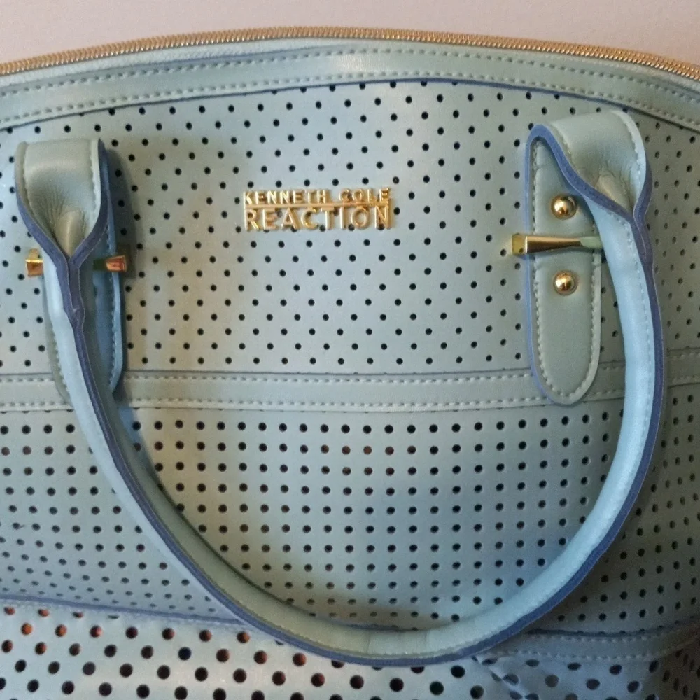 Kenneth Cole Reaction Multi Pocket Turquoise Pocketbook, PVC